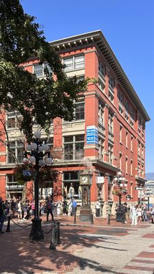 Gastown Steam Clock by null