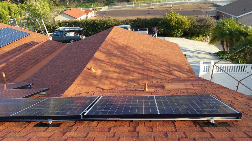 Slide of R&J Roofing