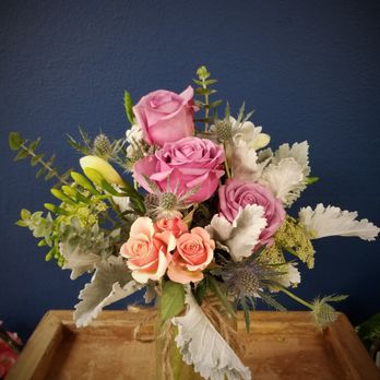 1. Williams Flower & Gift