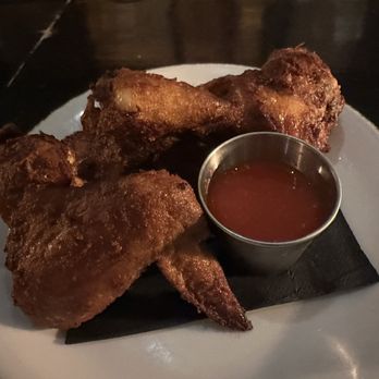 Alta West Adams - Alta Fried Chicken with Altas Fresno Hot Sauce Mains (3 pieces) - Soul Food Near Me - Los Angeles, California