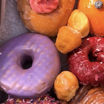 Main Donut Shop - Half dozen mix - Donuts Near Me - Royal Oak, Michigan Main Donut Shop - Half dozen mix - Donuts Near Me - Royal Oak, Michigan