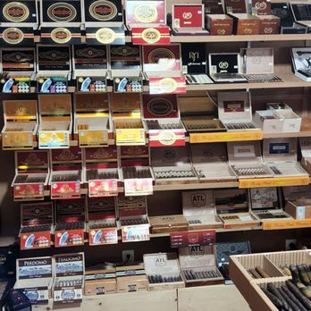 WeSmoke Cigars Shop - shelves of cigars - Cigar Bars Near Me - Villa Rica, Georgia WeSmoke Cigars Shop - shelves of cigars - Cigar Bars Near Me - Villa Rica, Georgia