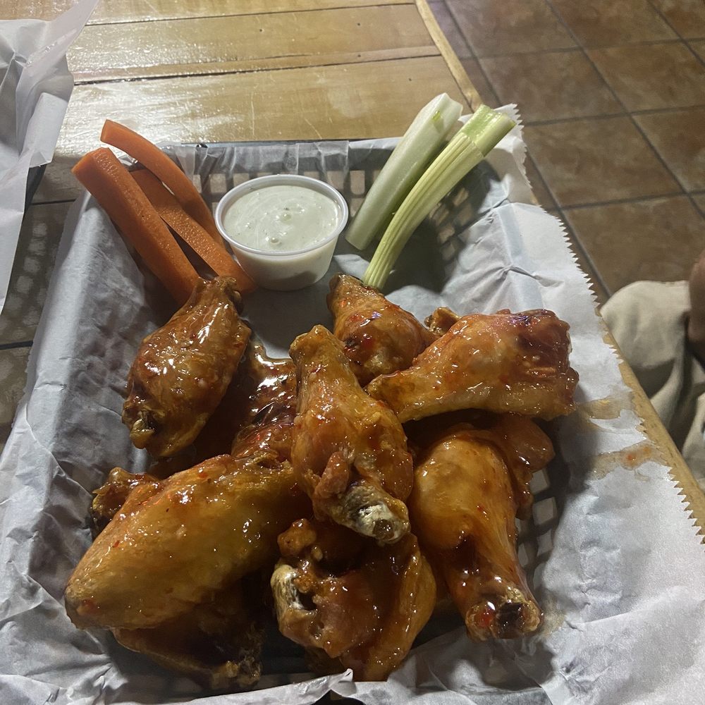 Fletcher's Irish Brewery & Scratch Kitchen - Thai chili wings - Irish Pub Near Me - Ormond Beach, Florida