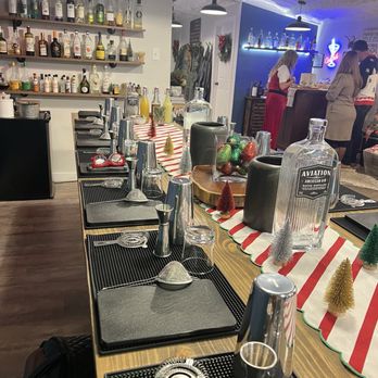 Cocktail Crafthaus - Cooking Classes Near Me - Timberwood Park, Texas Cocktail Crafthaus - Cooking Classes Near Me - Timberwood Park, Texas