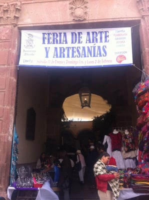 Instituto Allende Escuela de Arte y Español by null