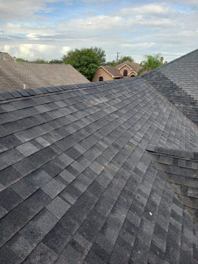 Slide of Licea Roofing
