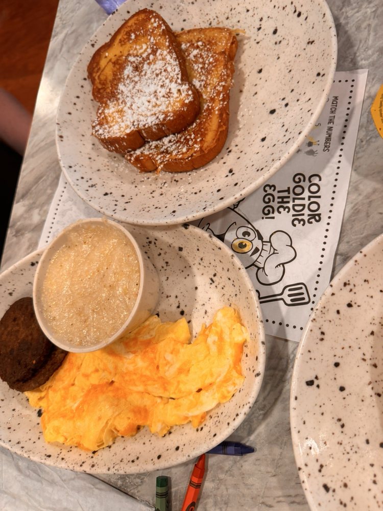 Golden Egg Pancake House