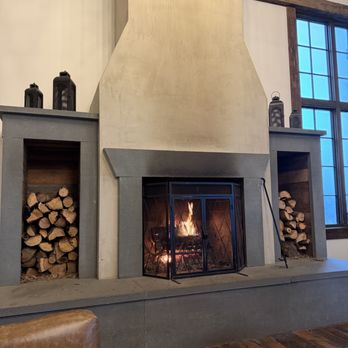 Windy Hill Farm and Preserve - The Watchhouse - Resorts Near Me - Loudon, Tennessee