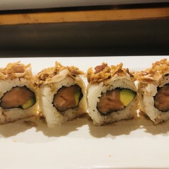 Nan King - Maki con cebolla frita.me encanta.con Mallonesa y salsa teriyaki! - Chinese Near Me - Barcelona, B
