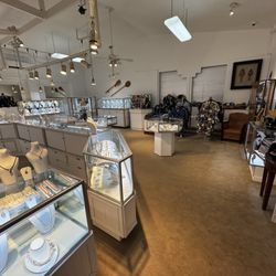 Hawaiian Trading Post - Inside