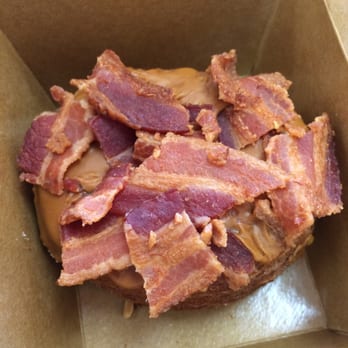 Sweet Dozen - Maple bacon doissant - Donuts Near Me - Sacramento, California Sweet Dozen - Maple bacon doissant - Donuts Near Me - Sacramento, California