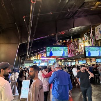 Kirby Ice House - Beer Bar Near Me - Houston, Texas
