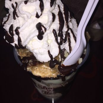 Lappert's Hawaii - FREE ( rewards) blonde brownie paina sundae with vanilla bean with mint chip ice cream - Ice Cream & Frozen Yogurt Near Me - Honolulu, Hawaii Lappert's Hawaii - FREE ( rewards) blonde brownie paina sundae with vanilla bean with mint chip ice cream - Ice Cream & Frozen Yogurt Near Me - Honolulu, Hawaii