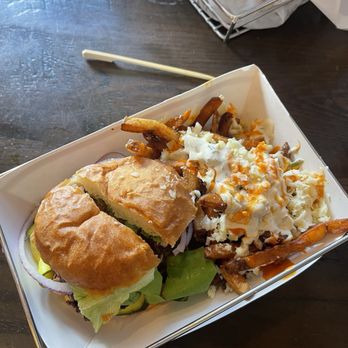 Worthy Burger - Fried chicken sandwich and buffalo cheddar ranch fries - Burgers Near Me - South Royalton, Vermont Worthy Burger - Fried chicken sandwich and buffalo cheddar ranch fries - Burgers Near Me - South Royalton, Vermont