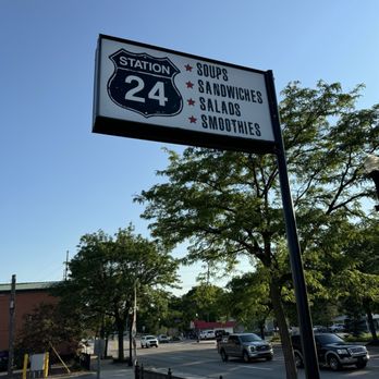 Station 24 - American Near Me - Flat Rock, Michigan
