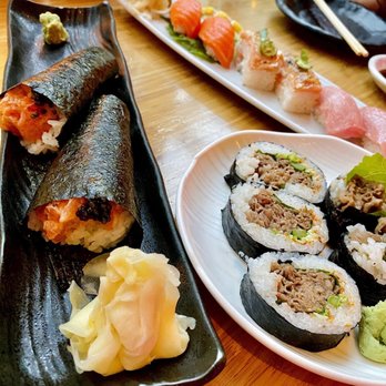 Izakaya Den - Salmon handroll with American caviar Wagyu beef roll King salmon, Osaka style salmon, bluefin toro  @phidingthefam - Japanese Near Me - Denver, Colorado