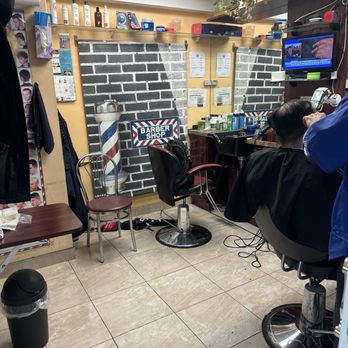 Jacob's Exclusive Barber Shop - Inside - Barbers Near Me - New York, New York