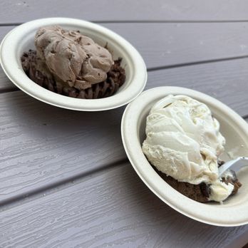 Nuha's Sinful Desserts - Death by Chocolate a la mode (chocolate ice cream) Gluttony a la mode (vanilla ice cream) -- both were excellent!! - Desserts Near Me - Austin, Texas