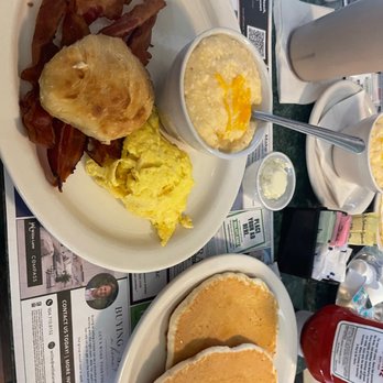 Metro Diner - Breakfast & Brunch Near Me - Jacksonville Beach, Florida
