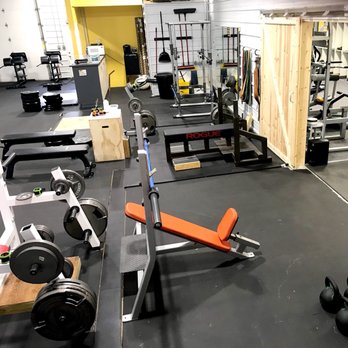The Hero Gym - Squat, bench, and deadlift - Gyms Near Me - Pierre, South Dakota The Hero Gym - Squat, bench, and deadlift - Gyms Near Me - Pierre, South Dakota