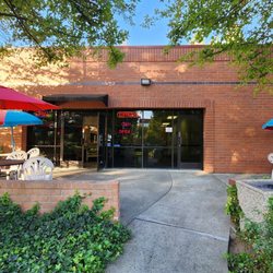 Franco's Cafe - Front of building
