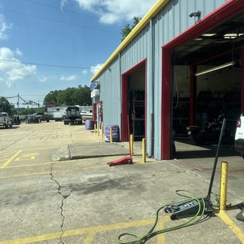 Henry's Tires - Tires Near Me - Newport News, Virginia Henry's Tires - Tires Near Me - Newport News, Virginia