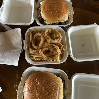 Cheeseburger Randy's - Cheeseburger and frings. - Burgers Near Me - Foley, Alabama