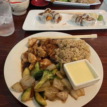 Oishi Japanese Restaurant - Chicken Hibachi Chicken Lunch & sweet potato roll - Japanese Near Me - Worcester, Massachusetts Oishi Japanese Restaurant - Chicken Hibachi Chicken Lunch & sweet potato roll - Japanese Near Me - Worcester, Massachusetts
