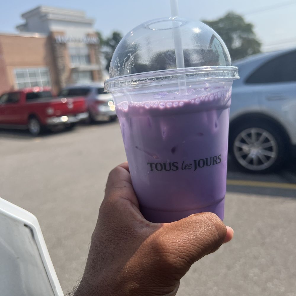 Tous Les Jours - Ube latte - Bakeries Near Me - Troy, Michigan Tous Les Jours - Ube latte - Bakeries Near Me - Troy, Michigan