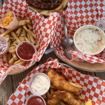 The Boat House - chili dog, fish n chips, clam chowder - Fish & Chips Near Me - Bodega Bay, California