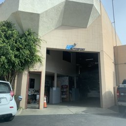 Front image of the shop in downtown Santa Barbara. Front image of the shop in downtown Santa Barbara.