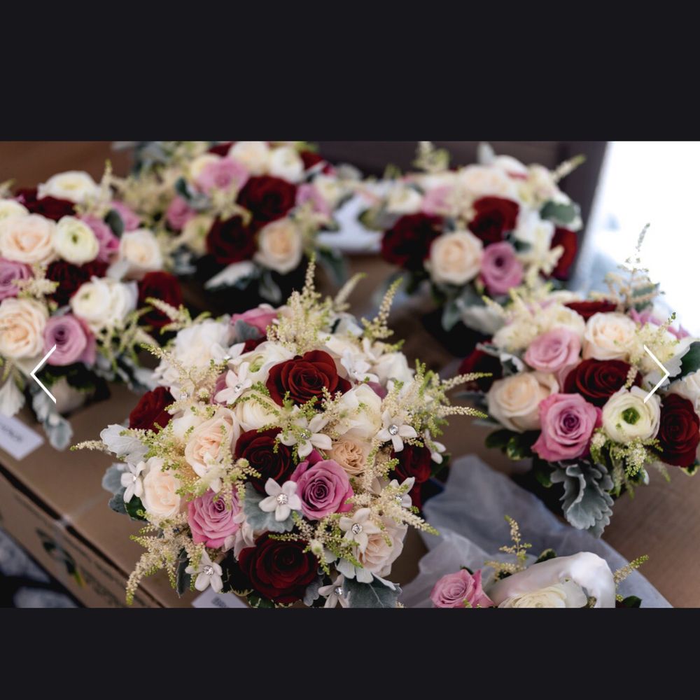 River Dell Flowers & Gifts - Bridesmaids bouquets - Florists Near Me - Oradell, New Jersey