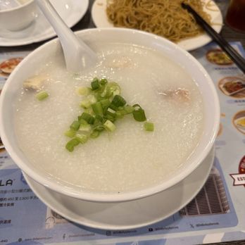 U2 Cafe & BBQ - Chicken congee and stir-fried soy sauce noodle. - Breakfast & Brunch Near Me - Alhambra, California