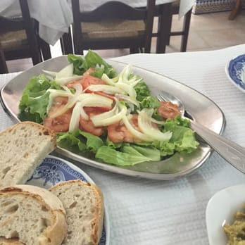 Restaurante São Domingos - Salad that comes with the lamb chops. - Portuguese Near Me - Évora, 07 Restaurante São Domingos - Salad that comes with the lamb chops. - Portuguese Near Me - Évora, 07