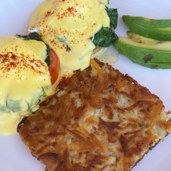 Kihei Caffe Lahaina - eggs benedict - Breakfast & Brunch Near Me - Lahaina, Hawaii