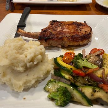 Da Vinci's - Pork Chop Special - Italian Near Me - Lebanon, Missouri