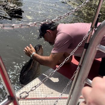 Airboat Adventures - Captain TikTok and swamp puppy - Boat Tours Near Me - Lafitte, Louisiana