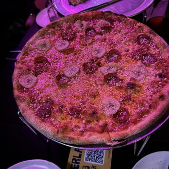 Perla's Pizza - Cocktail Bars Near Me - Winter Park, Florida
