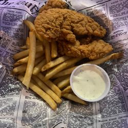 Silver Spokes Eats & Drinks - Tenders and fries were good!