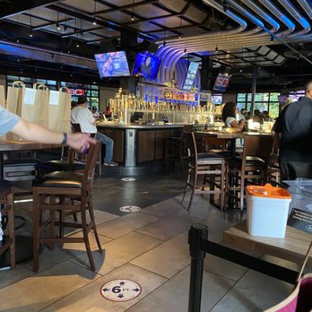Yard House - New American Near Me - Concord, California