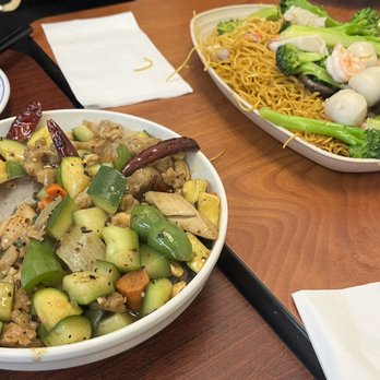 New Fortune Restaurant - Kung pao and sea food pan fried noodle. Both are winners!! - Chinese Near Me - San Francisco, California New Fortune Restaurant - Kung pao and sea food pan fried noodle. Both are winners!! - Chinese Near Me - San Francisco, California