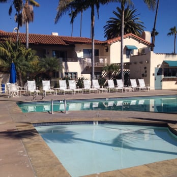 Harbor View Inn - Pool area - Hotels Near Me - Santa Barbara, California