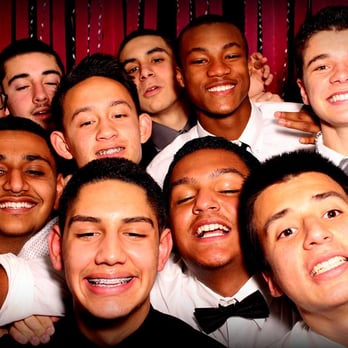 Framed Photobooths - Sweet 16 - Photo Booth Rentals Near Me