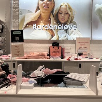 Ardene - Women's Clothing Near Me - Springfield, Pennsylvania