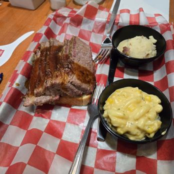 Famous Dave's - Texas Beef Brisket Platter - Barbeque Near Me - Rancho Cucamonga, California