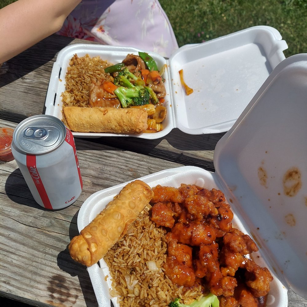 Hunan Spring - Chinese Near Me - Evanston, Illinois