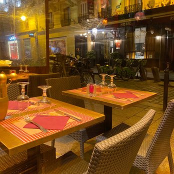La Luge - Outdoor seating - French Near Me - Paris, 75