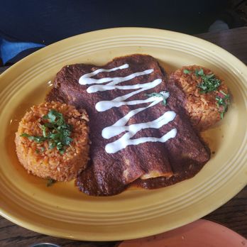 Vidorra - Chili Con Carne Enchiladas - New Mexican Cuisine Near Me - Grand Prairie, Texas Vidorra - Chili Con Carne Enchiladas - New Mexican Cuisine Near Me - Grand Prairie, Texas