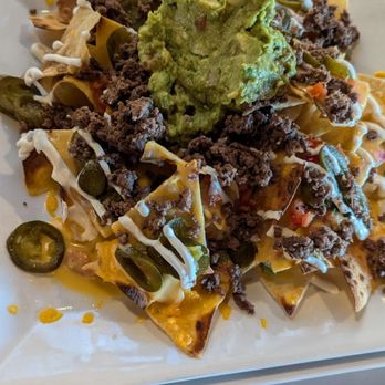 Legends Showcase - Nachos with ground beef. Excellent! - Cocktail Bars Near Me - Chandler, Arizona