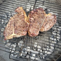 Renna's Meat Market - Porterhouse steak